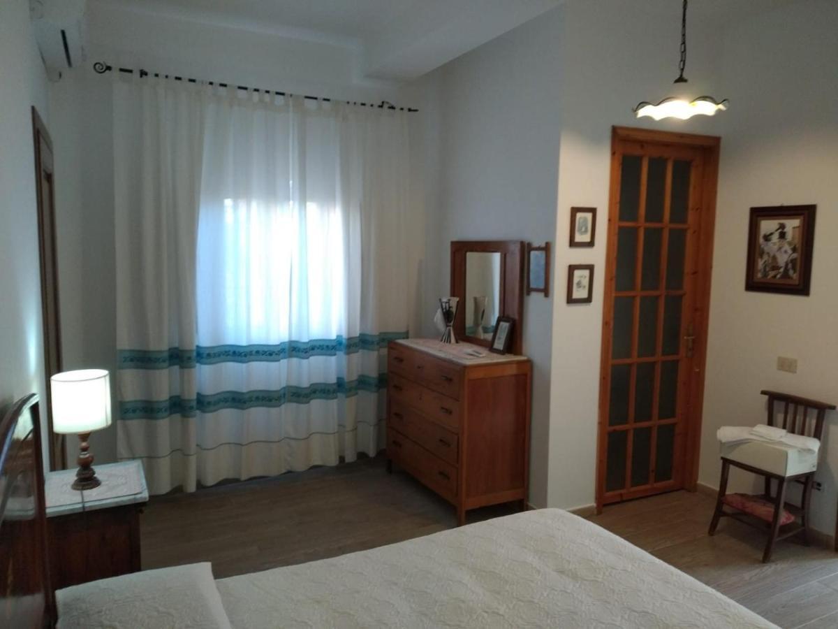 Casa Figus Via Azuni 5 Narbolia Apartment Екстериор снимка